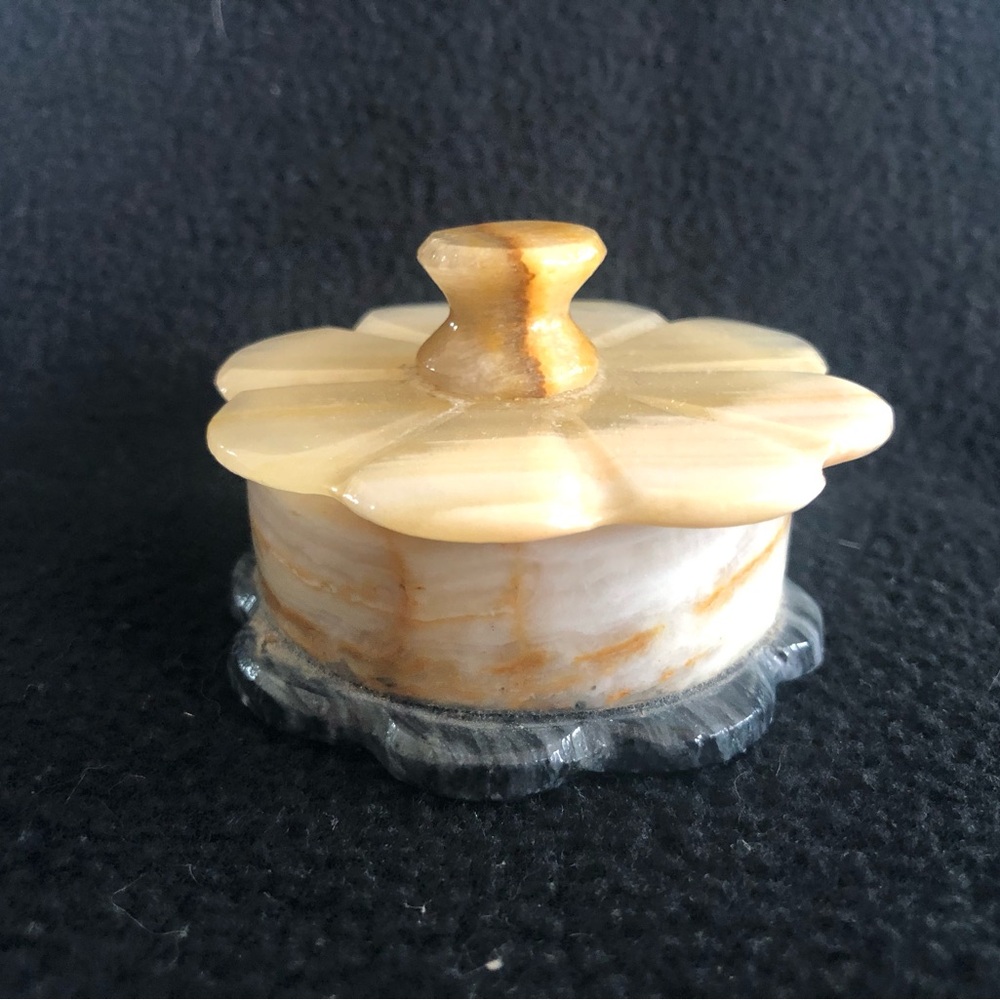 Onyx Jewelry / Trinket Box with Lid